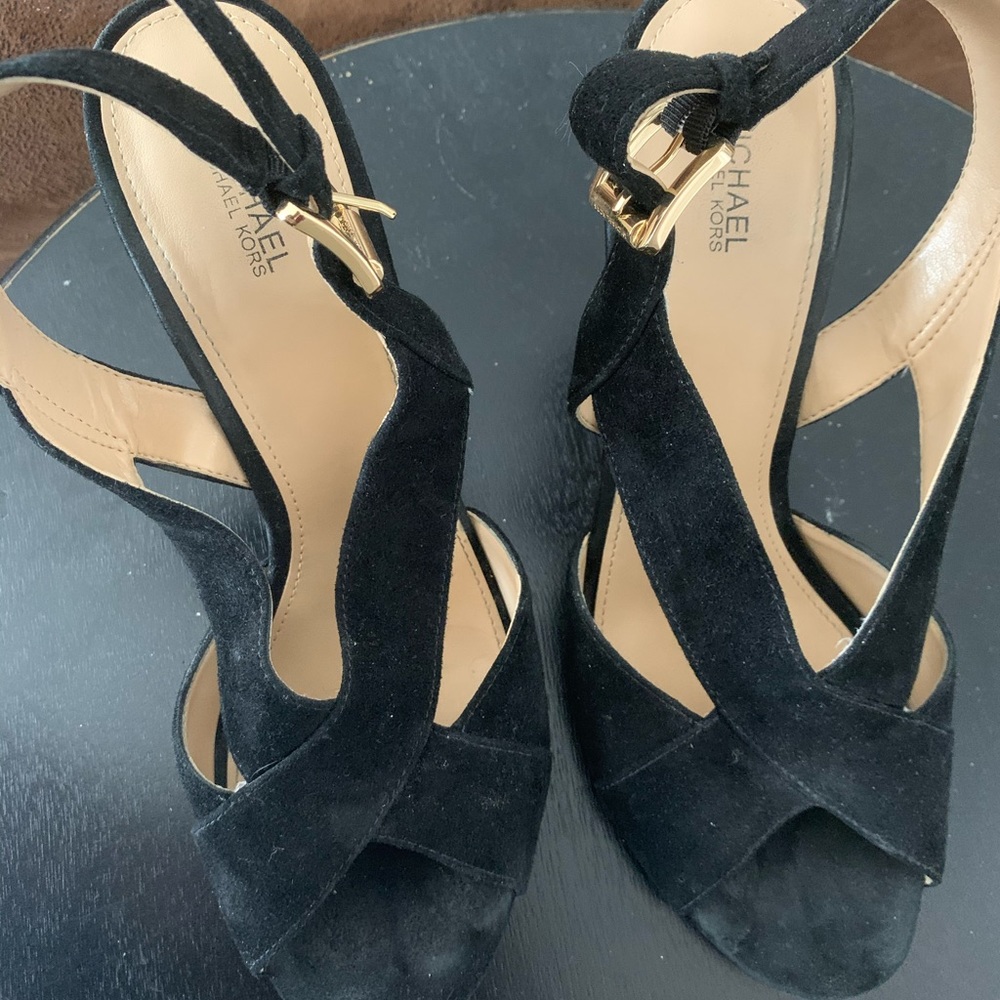 Black sandals